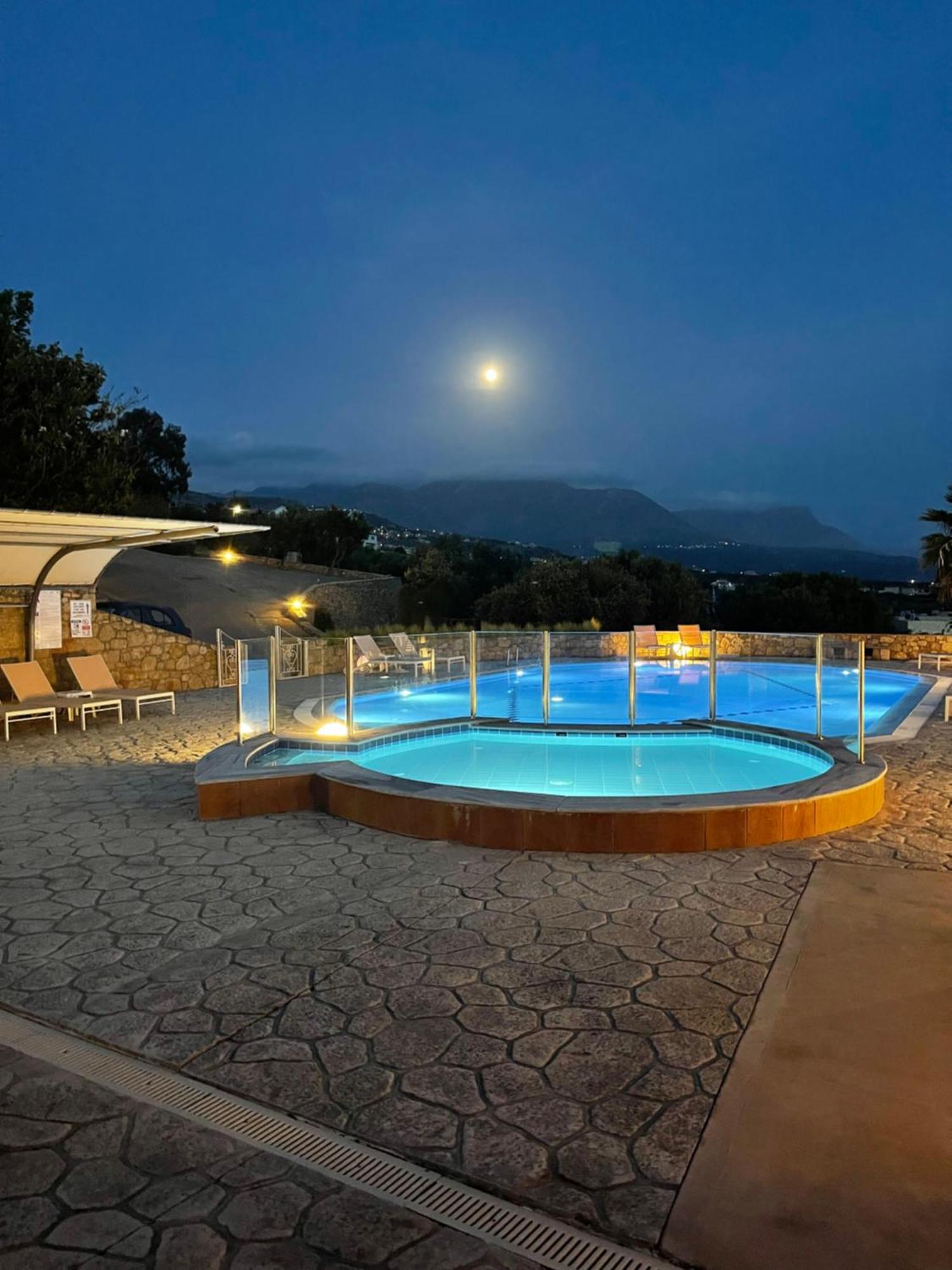 Kolokotronis Hotel&Spa Stoúpa Exterior foto